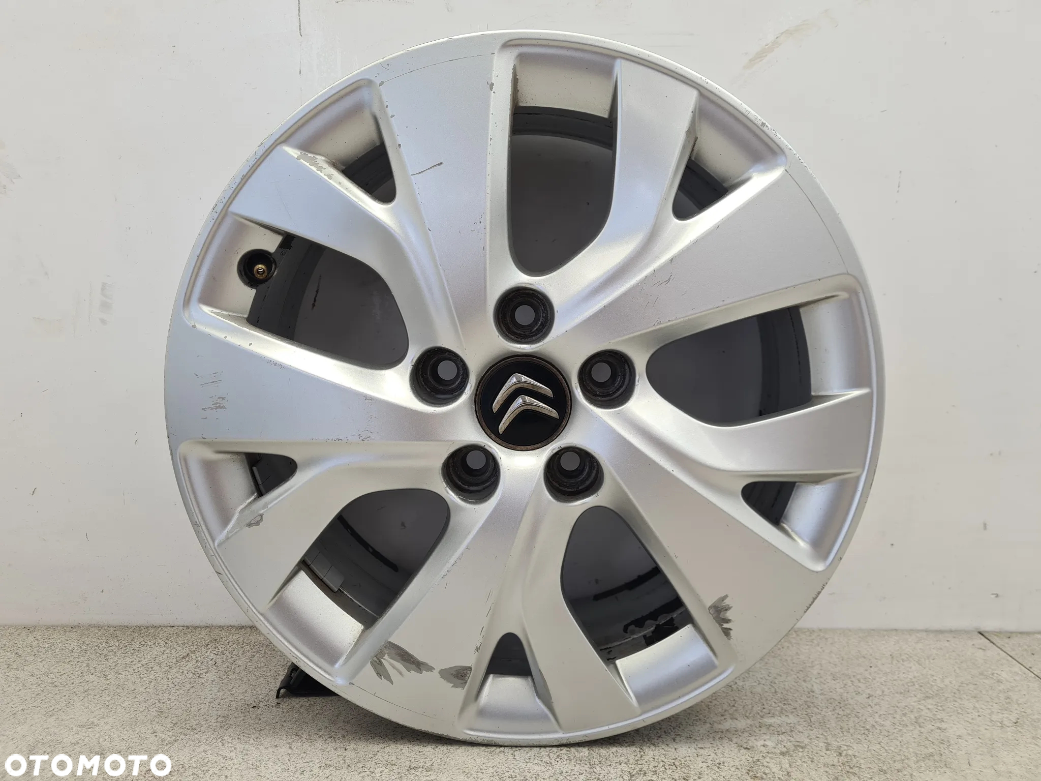 citroen c4 picasso ii felga aluminiowa 16 9677089777 - 2