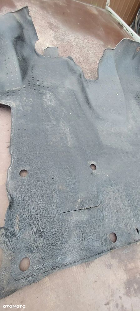 Wykładzina przód vw t5 2005 - 1