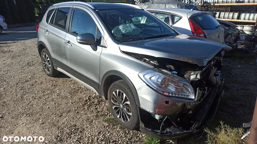 Suzuki SX4 S-Cross 4x4 1.6 D16AA Lakier ZCD drzwi klapa zderzak błotnik fotele  podsufitka lusterka - 4