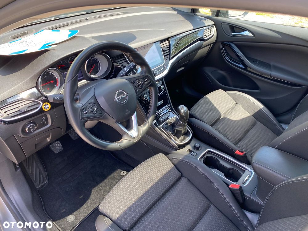 Opel Astra 1.4 Turbo Innovation - 18