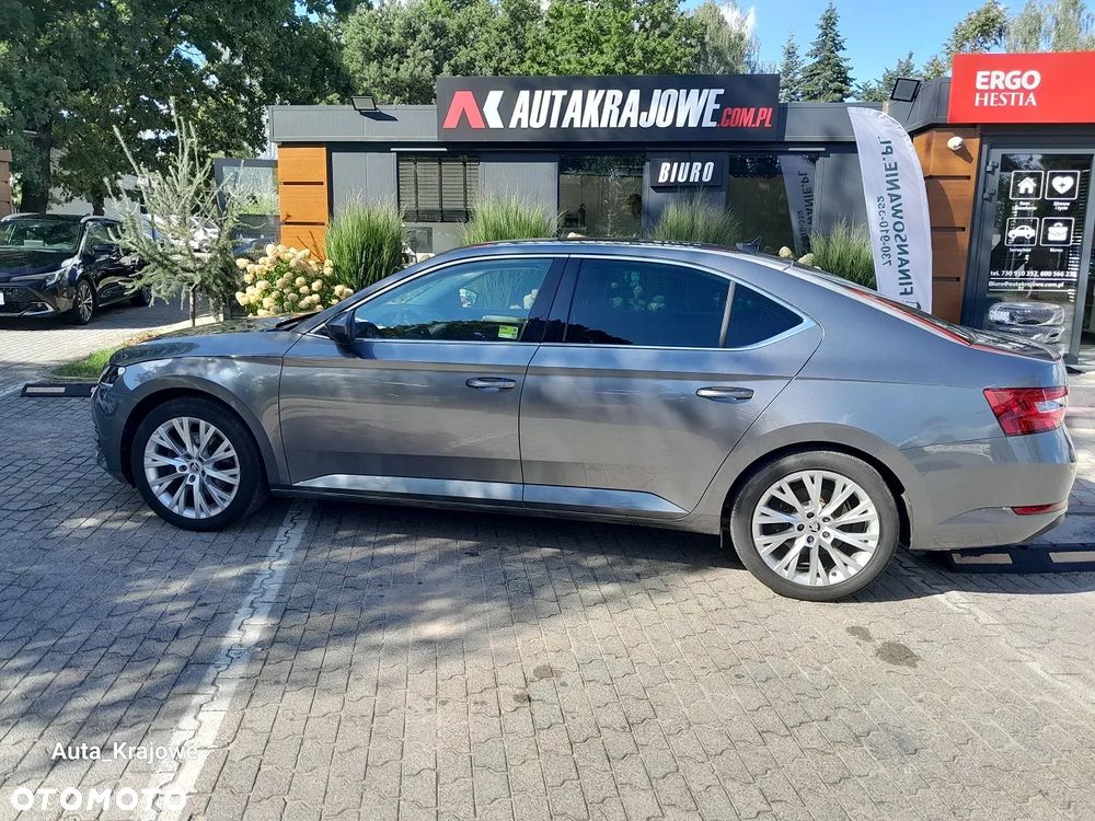 Skoda Superb 2.0 TSI Ambition DSG - 8