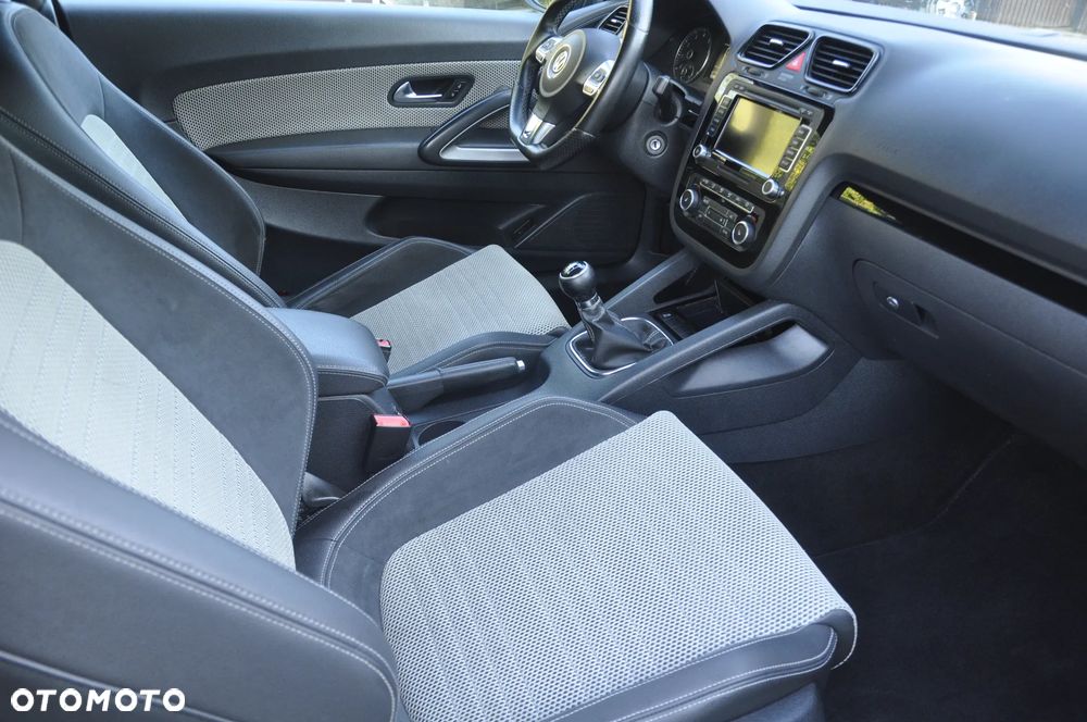 Volkswagen Scirocco 1.4 TSI Perfectline R-Style - 7