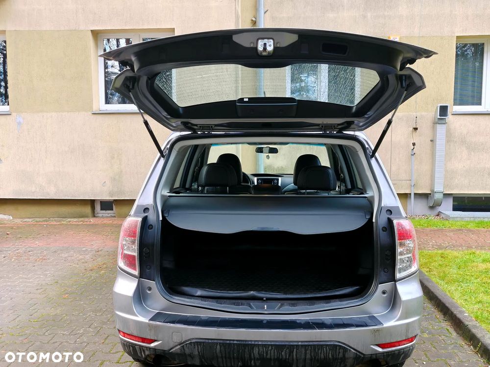 Subaru Forester 2.0D XC 000 Euro5 - 33