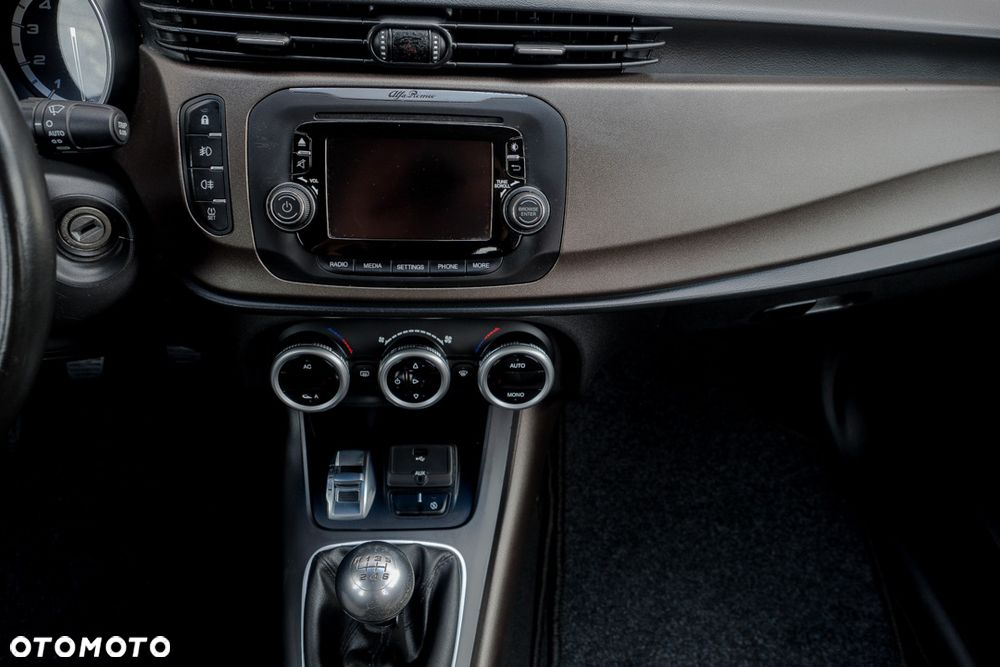 Alfa Romeo Giulietta 1.4 TB 16V Multiair Turismo - 22
