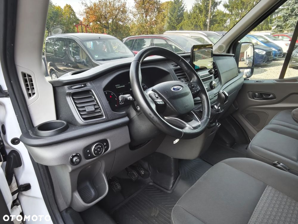 Ford Transit - 27
