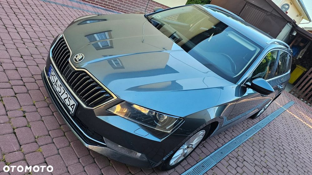 Skoda Superb 2.0 TDI Ambition DSG - 10