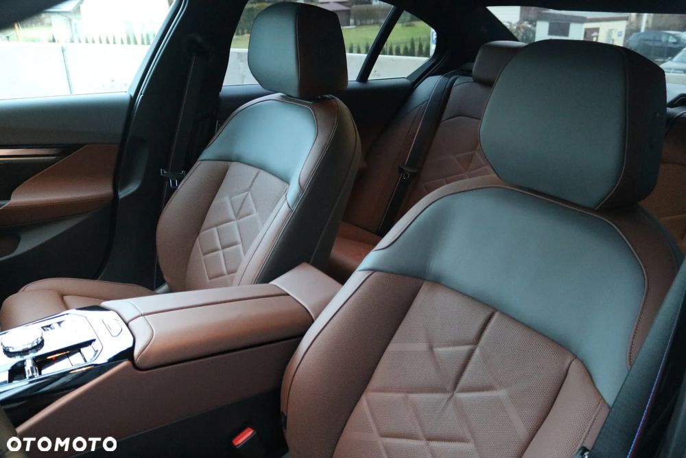 BMW Seria 5 - 12
