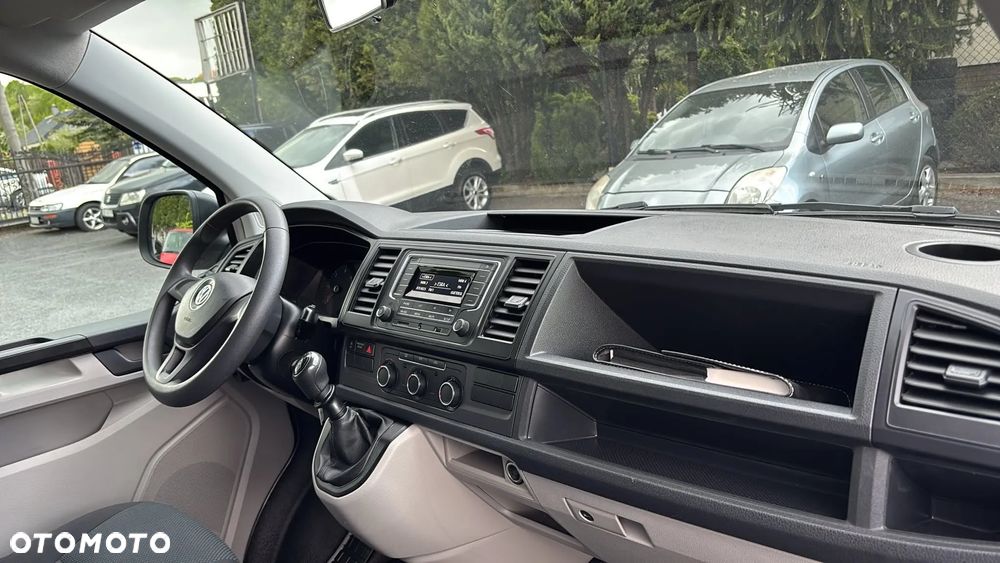 Volkswagen Transporter - 22