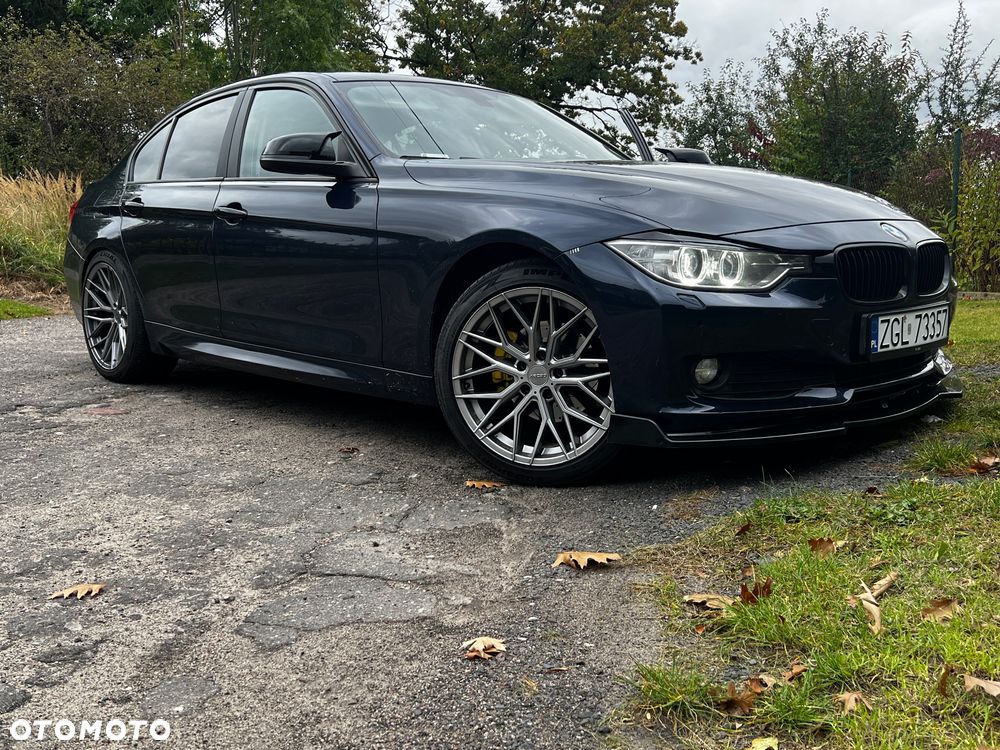 BMW Seria 3 320d - 35