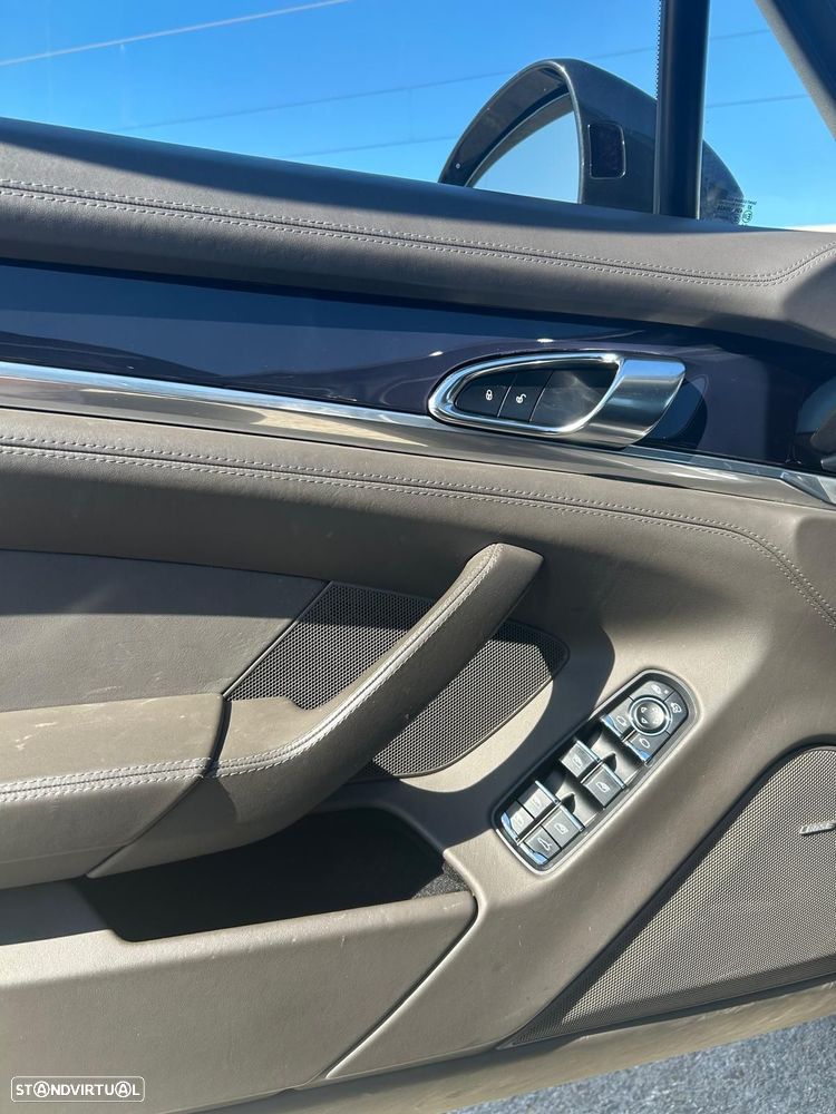 Porsche Panamera 4S PDK - 14