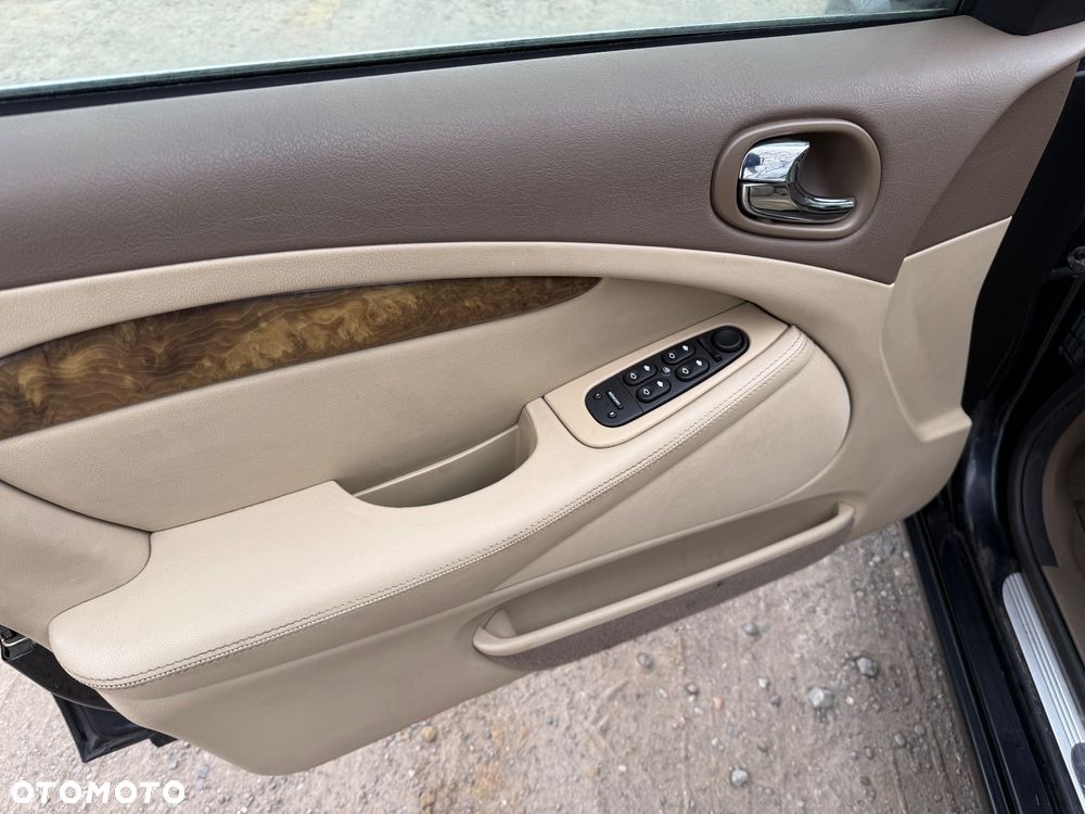 Jaguar S-Type 3.0 V6 Executive - 10