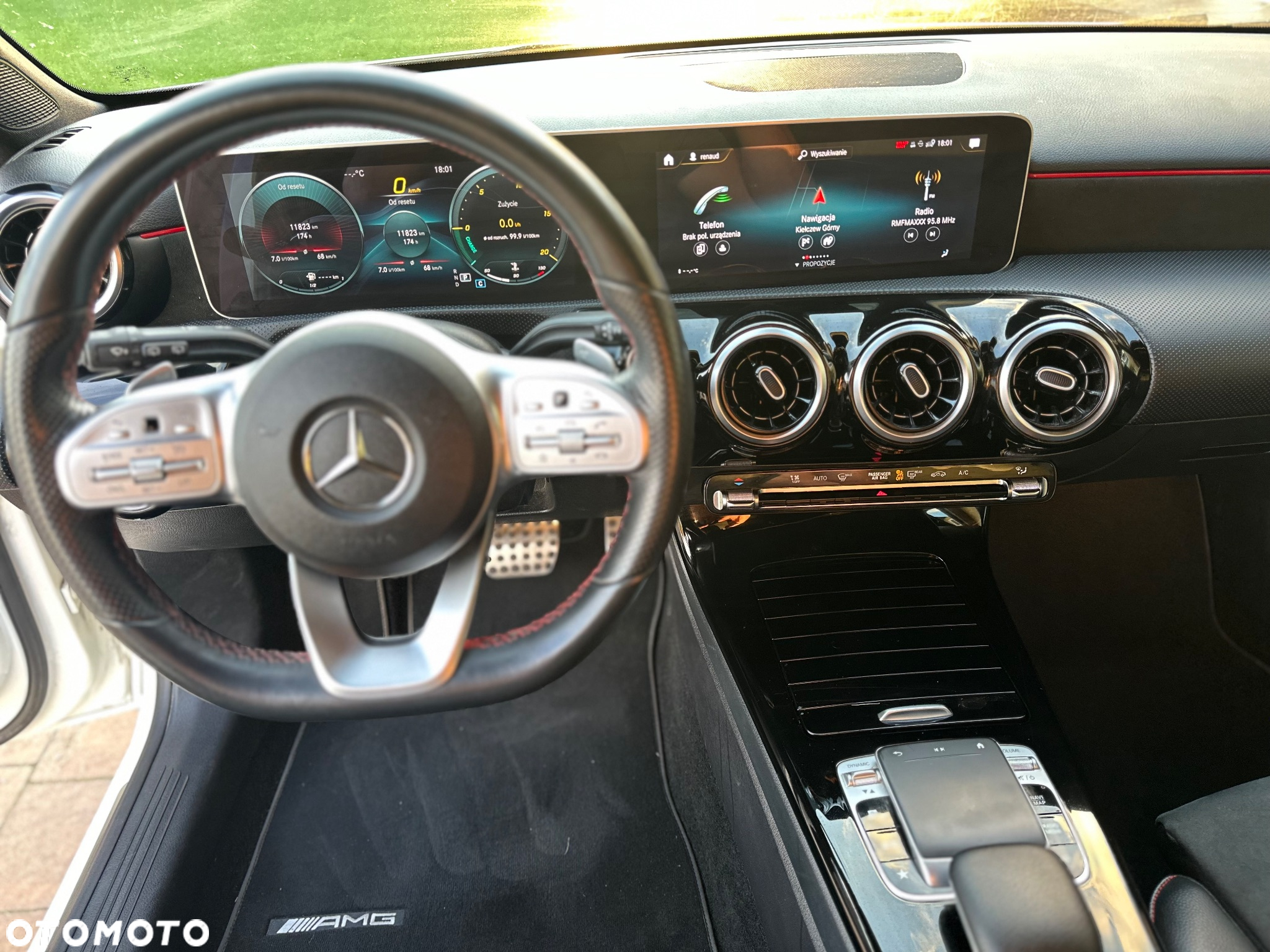 Mercedes-Benz Klasa A 180 7G-DCT AMG Line - 25