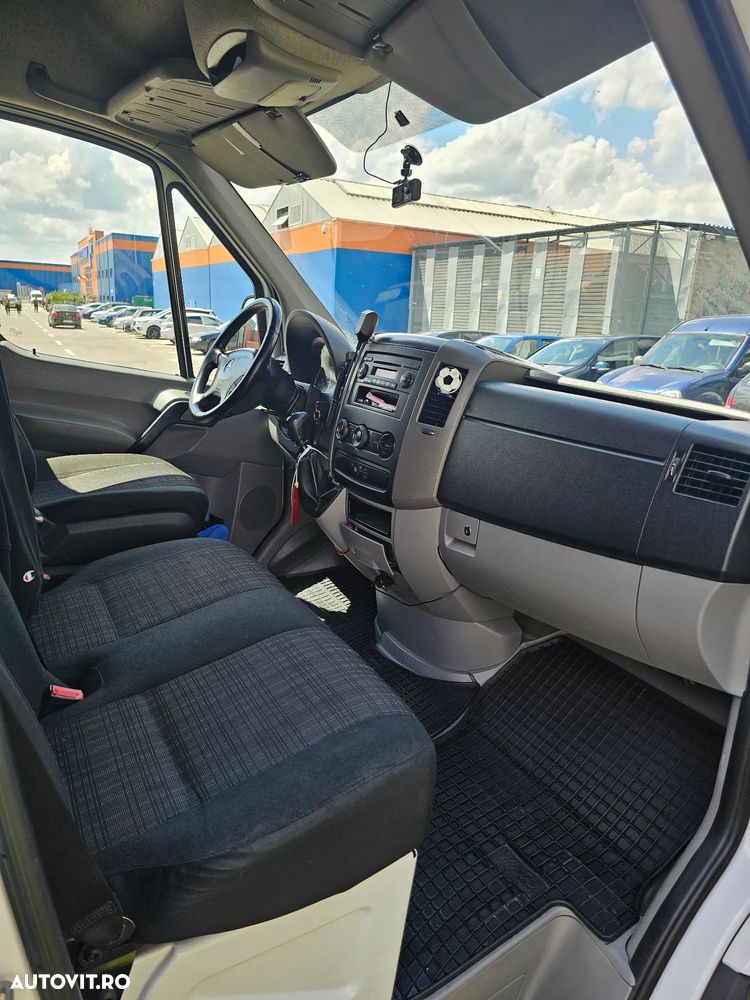 Mercedes-Benz Sprinter - 8