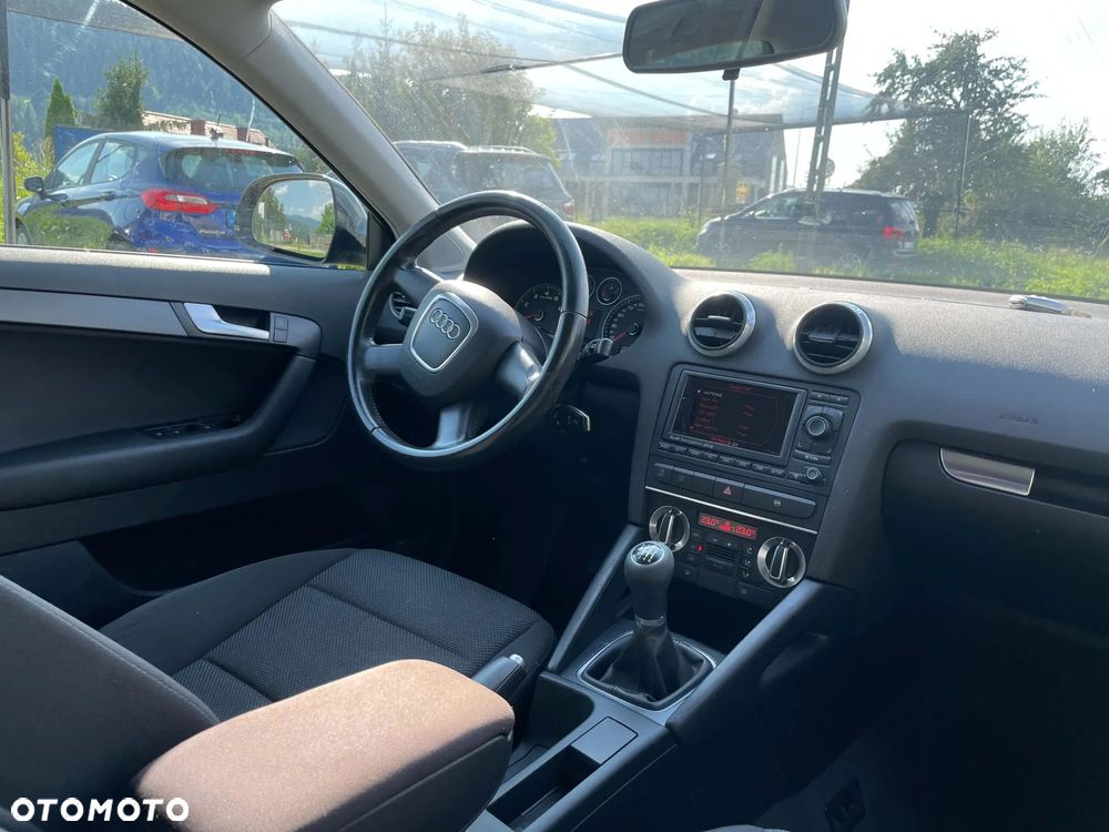 Audi A3 Sportback 1.4 TFSI Ambiente - 13