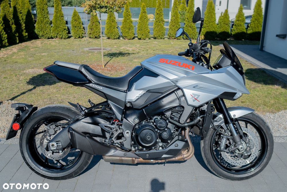 Suzuki GSX 1000 - 3