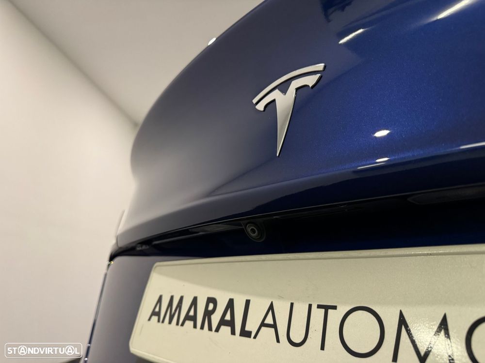 Tesla Model 3 Long-Range Dual Motor AWD - 24