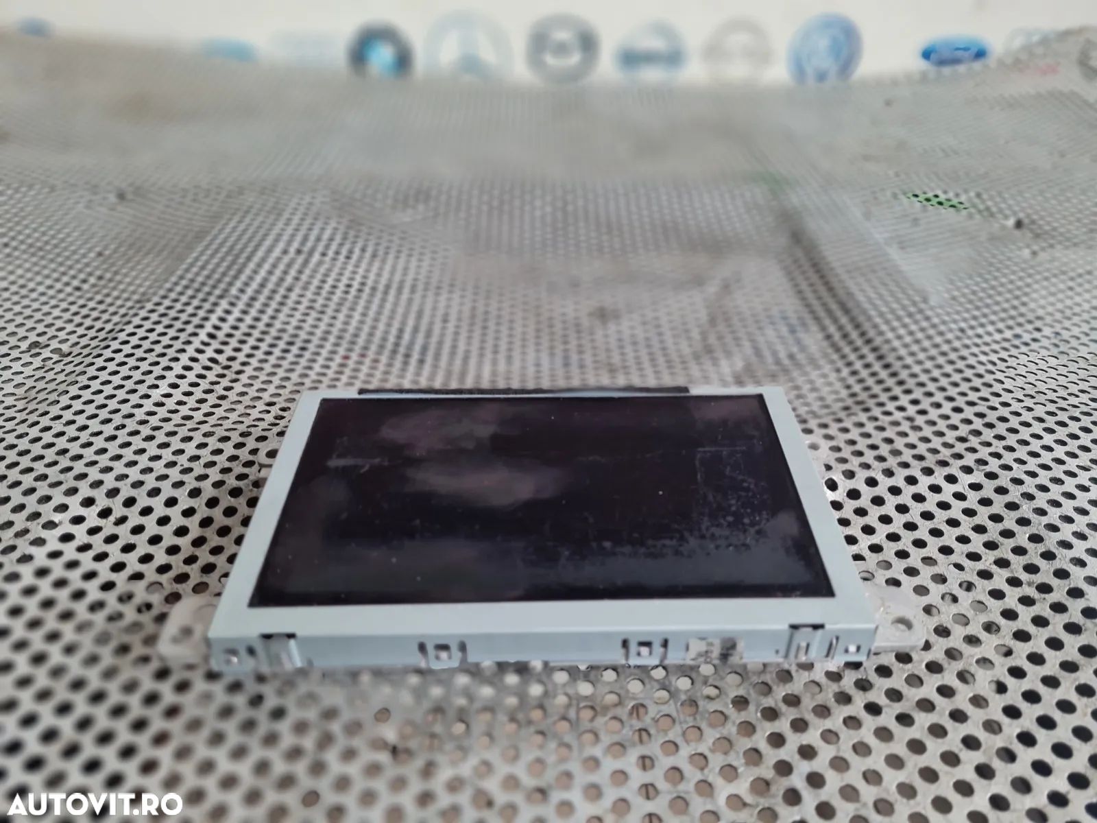 Display Navigatie Audi A4 B8 A5 2.0 Tdi Euro 5 Cod Motor CJC Cutie Automata NYM An 2012-2013-2014-2015 Cod 8R0919604A Volan Stanga Dezmembrez Audi A5 Facelift 2.0 Tdi Automat Motor CJC Cutie Automata NYM Volan Stanga Xenon Piele An 2012-2013-2014-2015 - 1