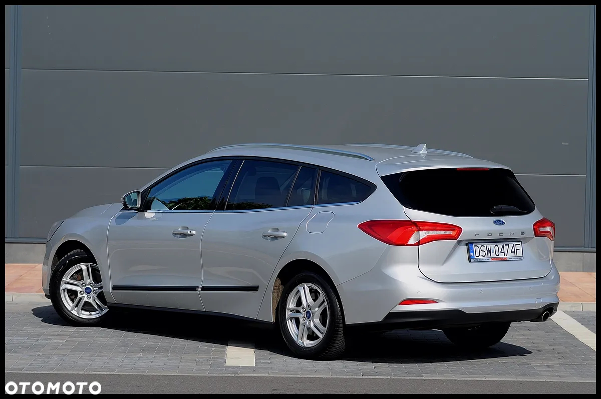 Ford Focus - 24