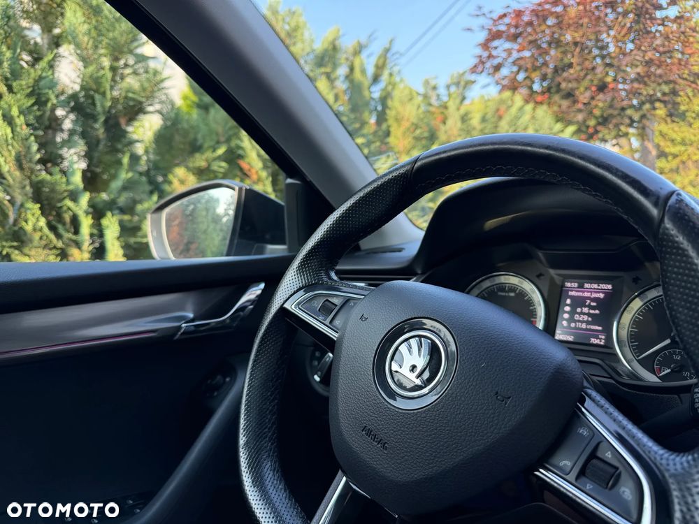 Skoda Octavia 2.0 TDI SCR 4x4 Style DSG - 4