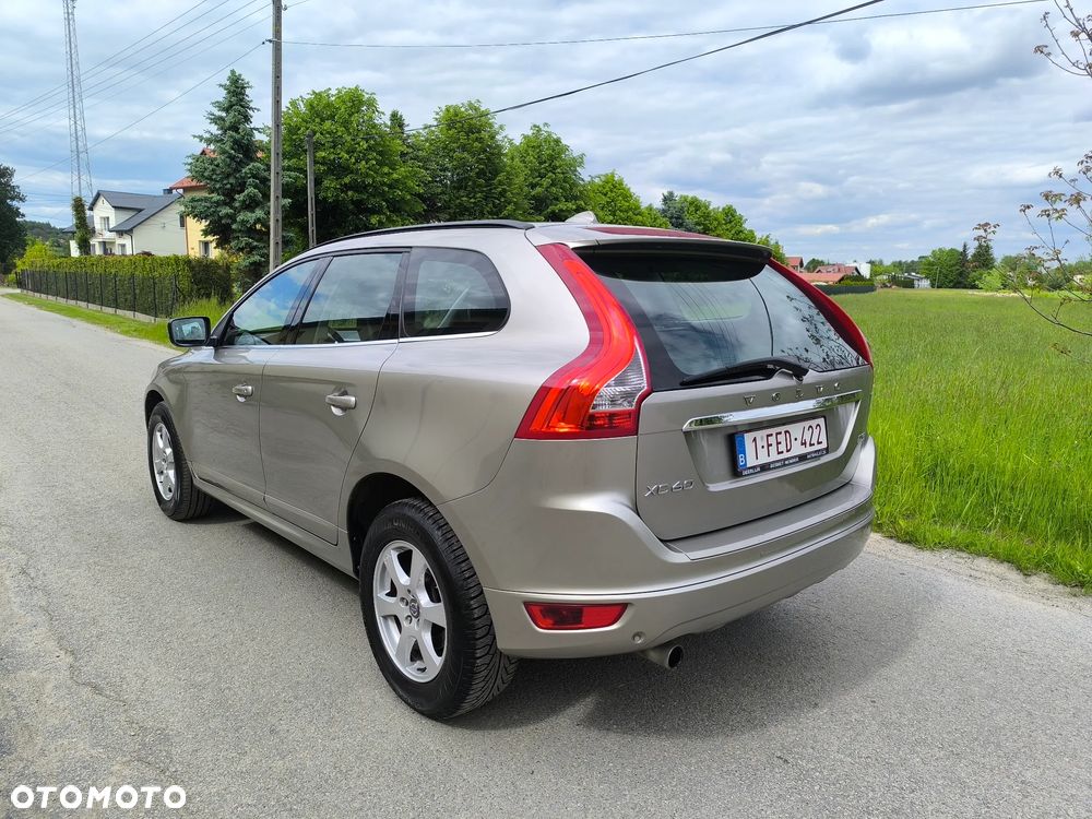 Volvo XC 60 D3 Momentum - 3