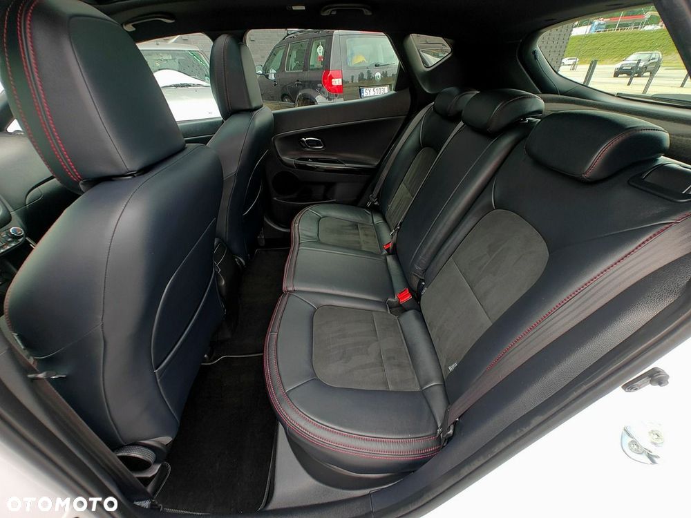 Kia Ceed - 37