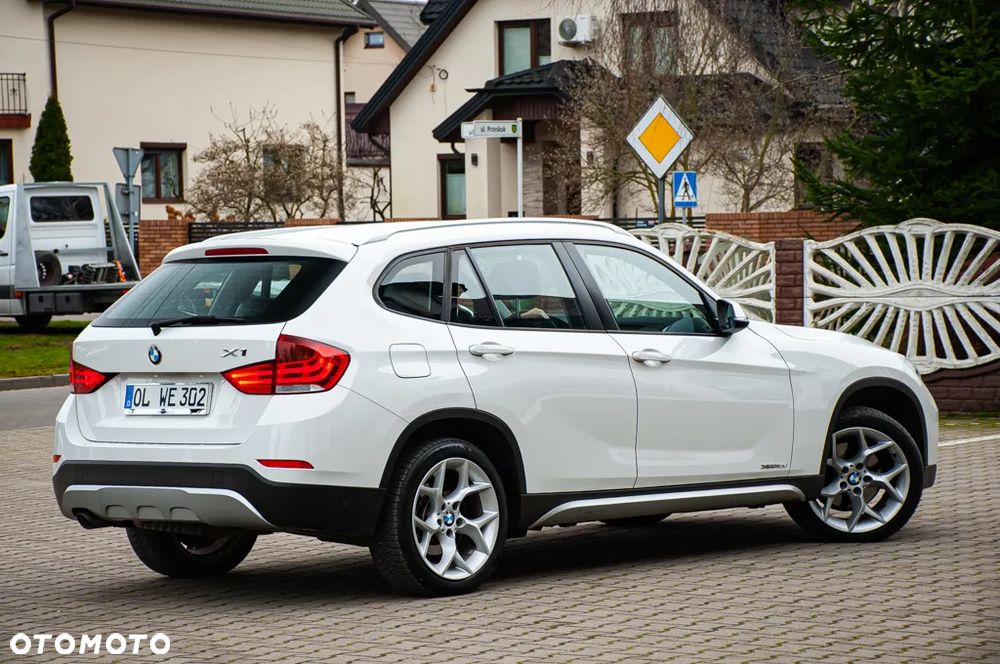 BMW X1 xDrive18d xLine - 13