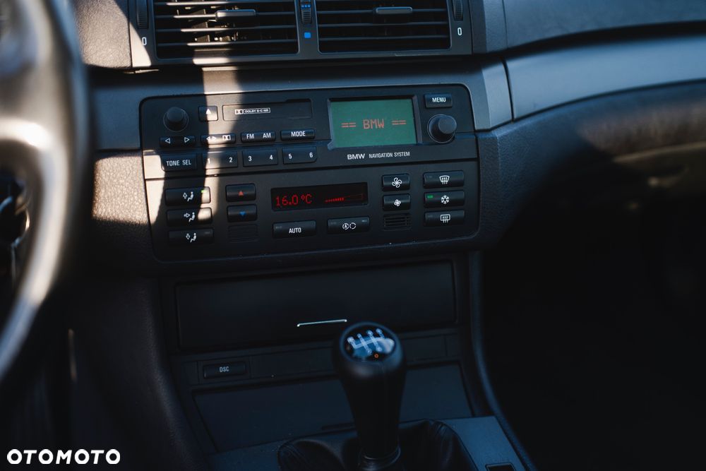 BMW Seria 3 318i - 33