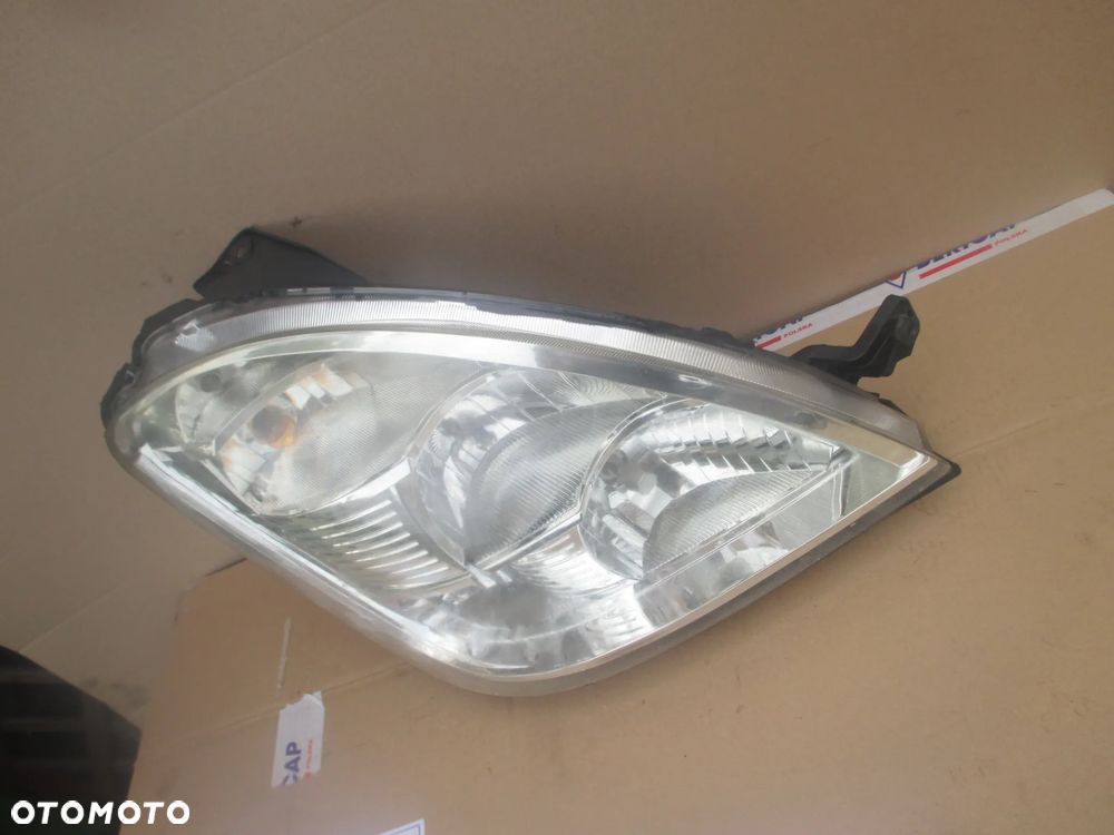 lampa prawa Iveco Daily IV Europa - 2