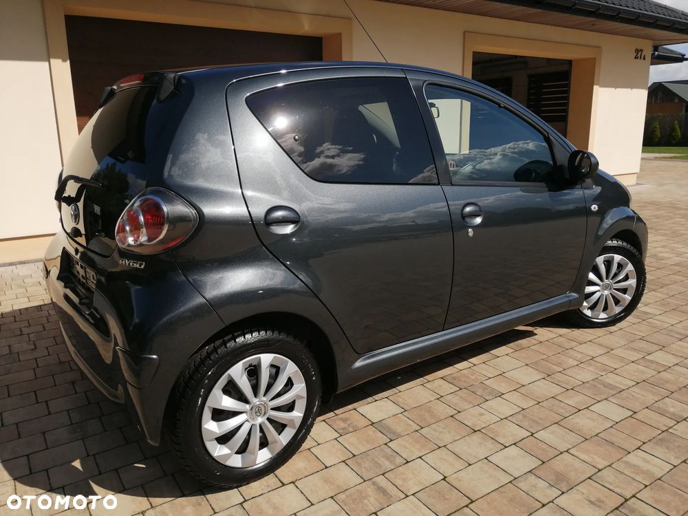 Toyota Aygo 1.0 VVT-i Luna EU5 - 12