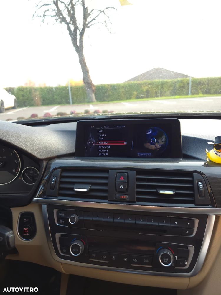 BMW Seria 3 320d Touring Aut. Luxury Line - 10