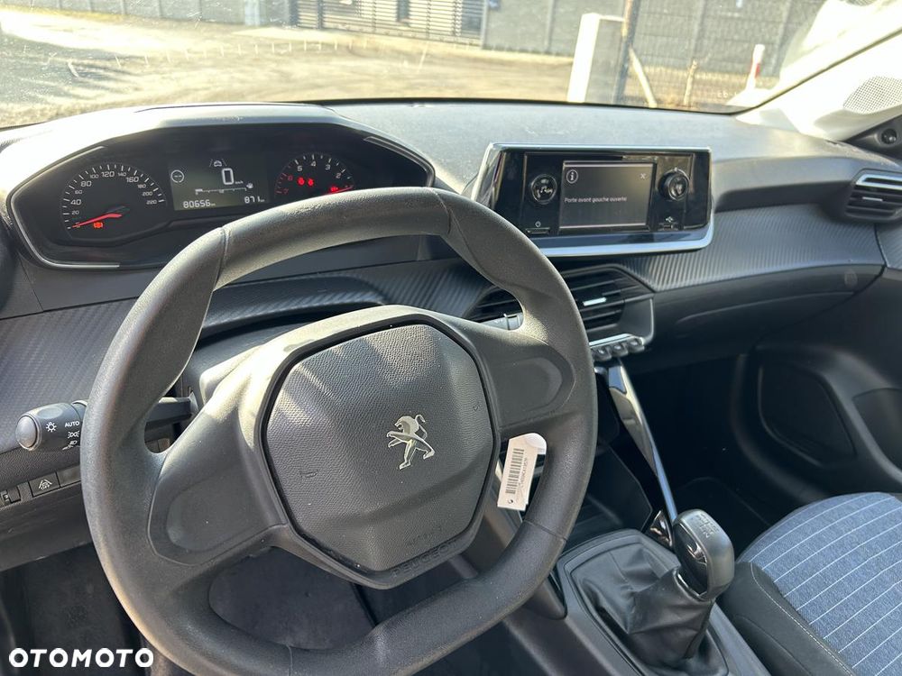 Peugeot 208 - 9