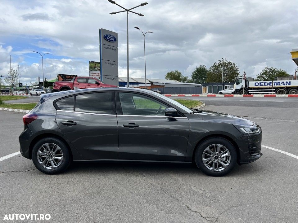 Ford Focus - 4