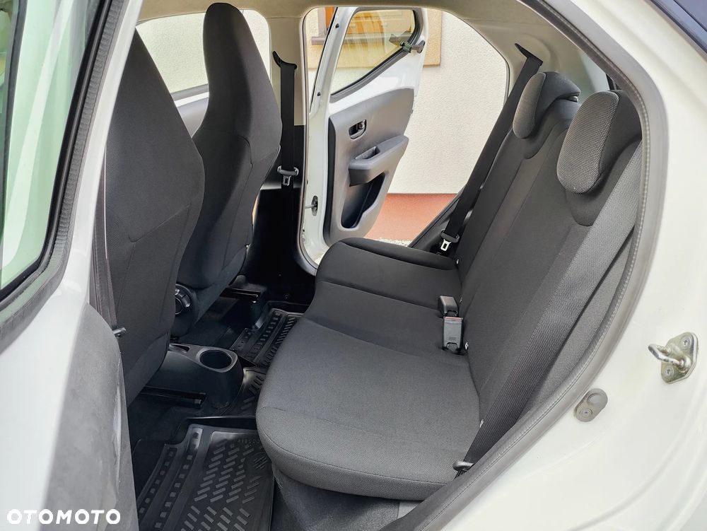 Toyota Aygo x - 8