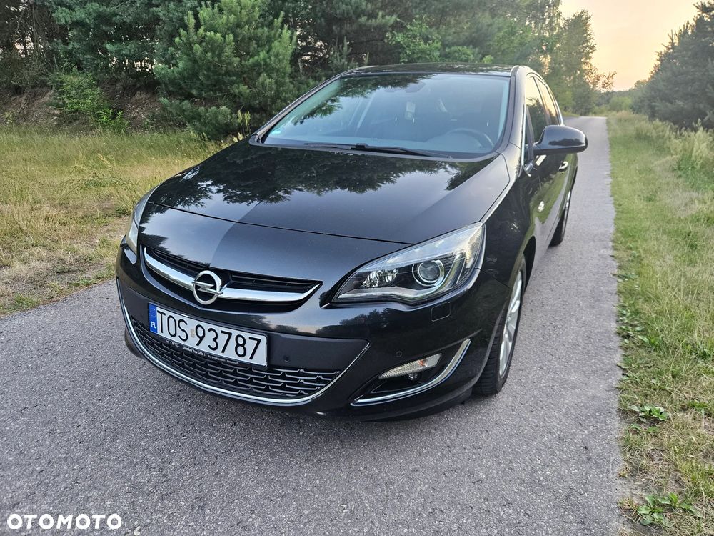 Opel Astra 2.0 CDTI Exklusiv - 1