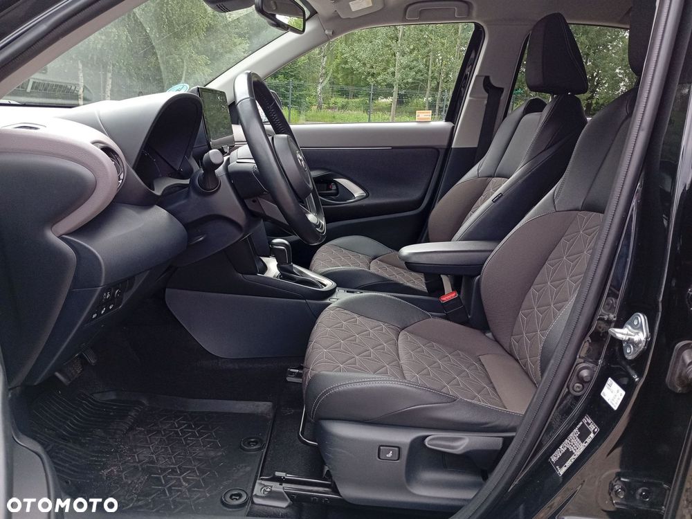 Toyota Yaris Cross - 18