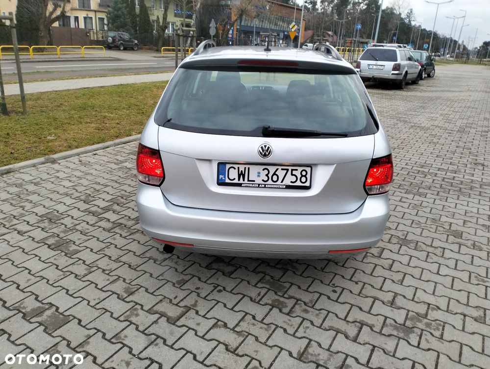 Volkswagen Golf 1.6 TDI DPF Comfortline - 9