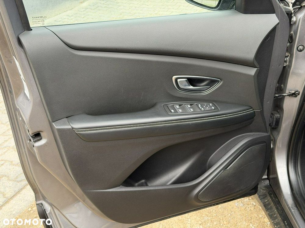 Renault Scenic - 9