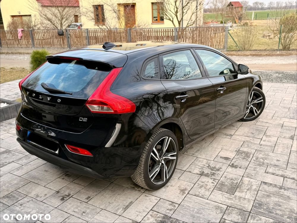 Volvo V40 D2 Drive-E Momentum - 6