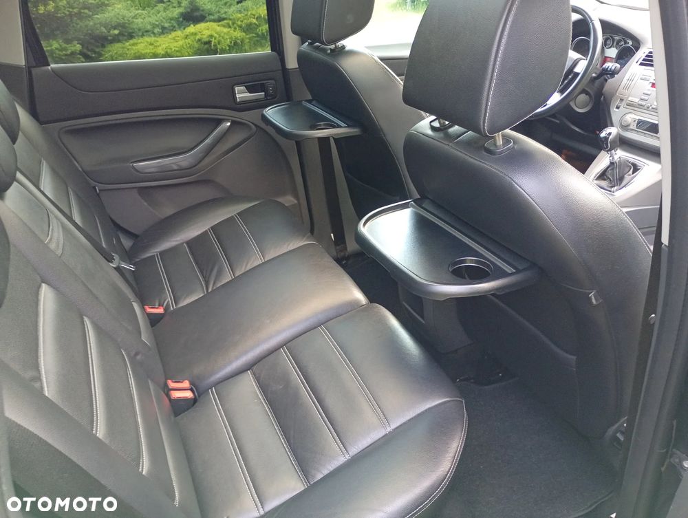 Ford Kuga - 18