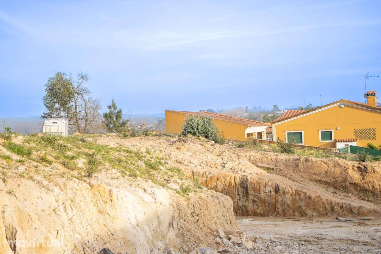 Terreno em Mata dos Milagres || Leiria - Grande imagem: 2/13