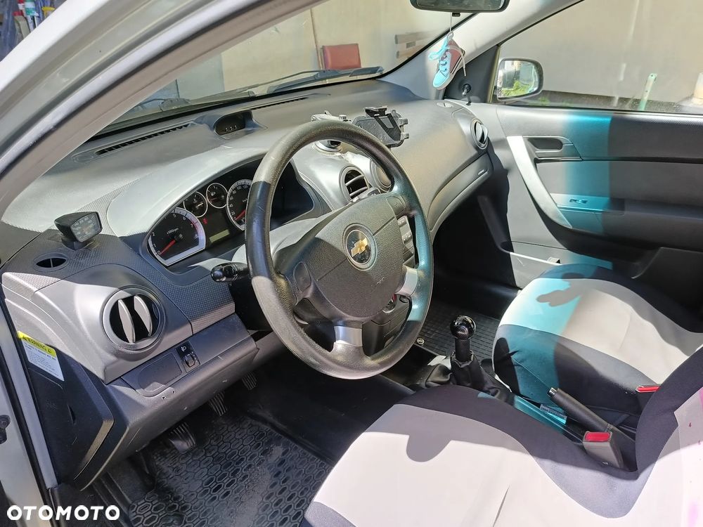 Chevrolet Aveo 1.2 16V Base (air4) - 6