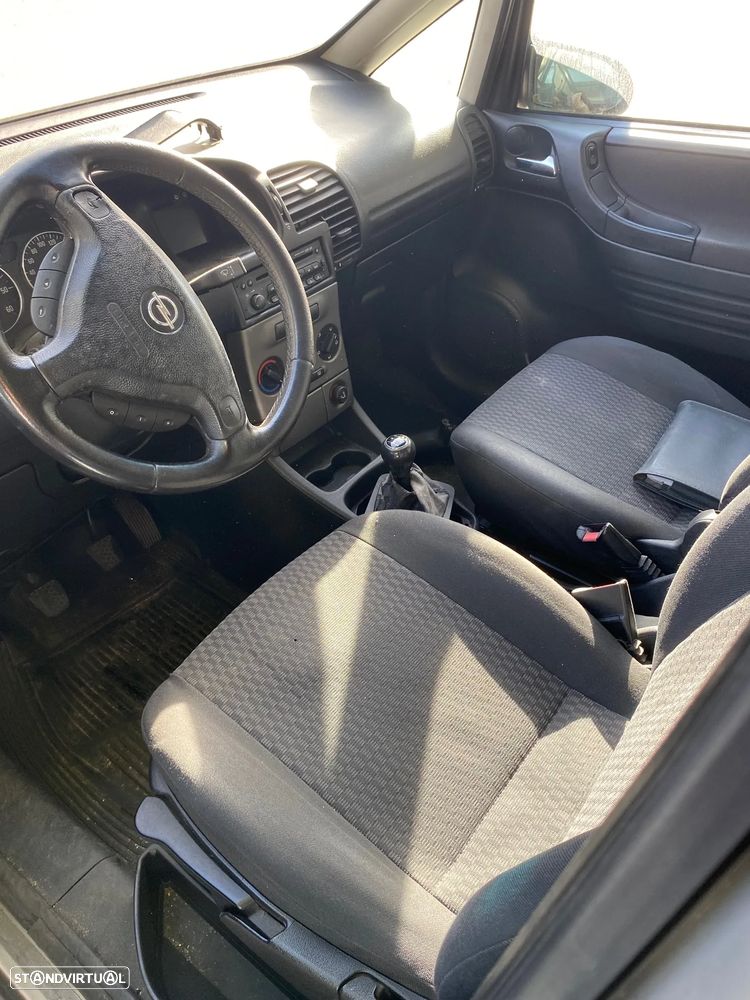 Opel Zafira 2.0D ás peças - 4