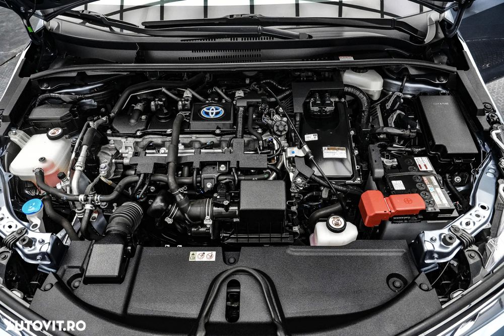 Toyota Corolla Sedan 1.8 HSD Dynamic Plus - 23