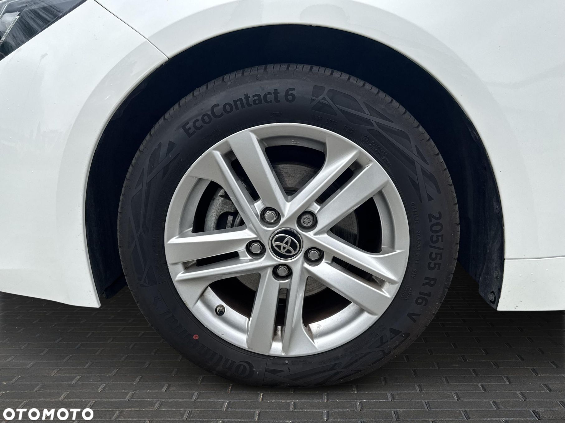 Toyota Corolla 1.8 Hybrid Comfort - 19