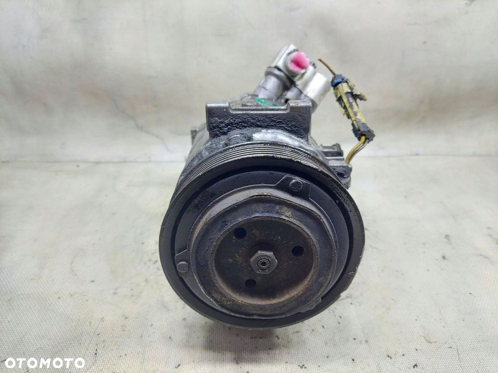 Kompresor Sprężarka Klimatyzacji 24411249 Opel Vectra B 2.0 - 5