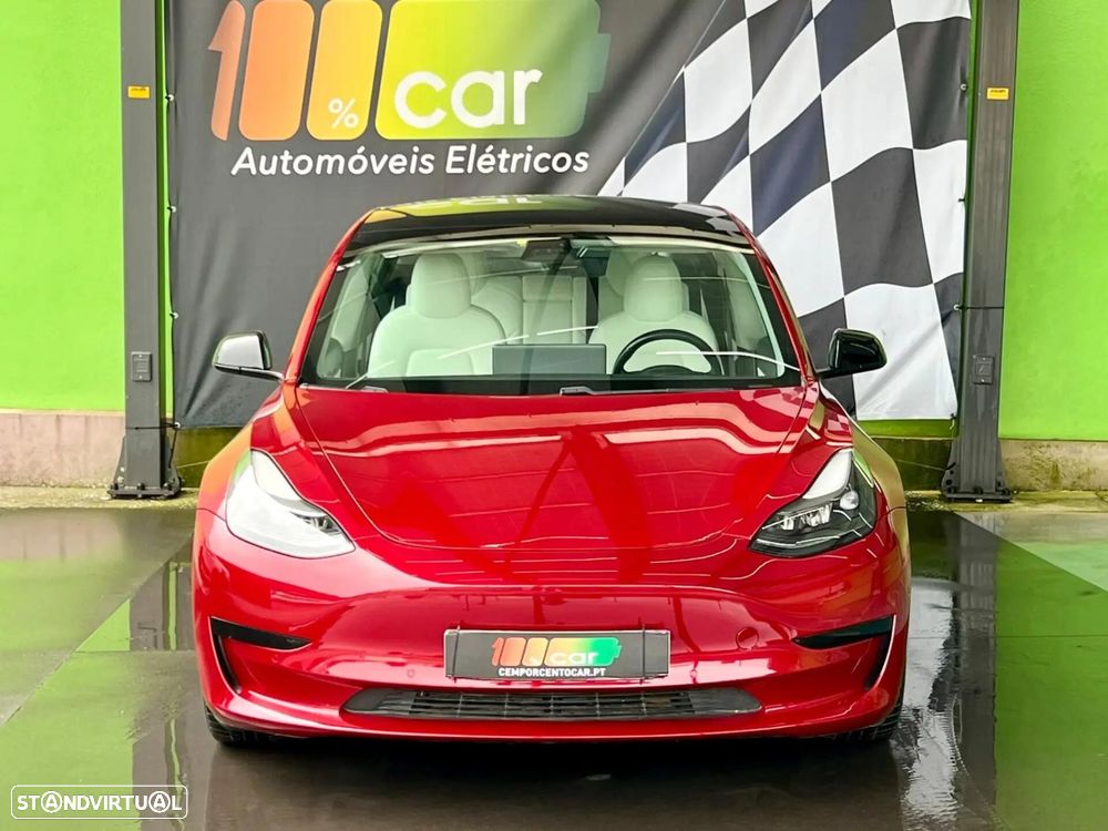 Tesla Model 3 Standard Range Plus RWD — fotografia 2