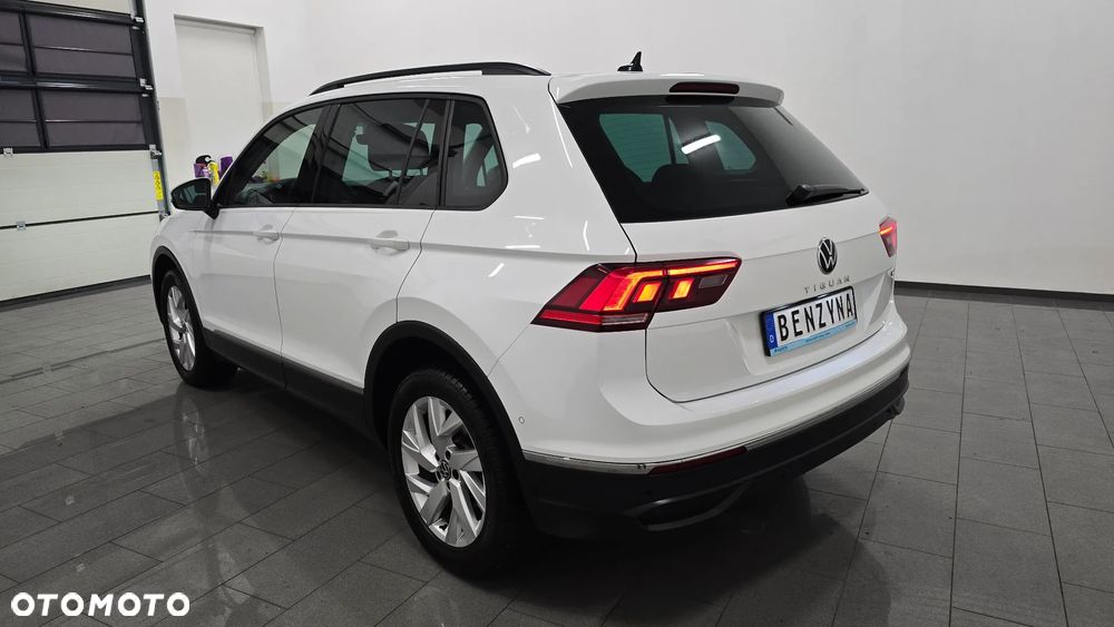 Volkswagen Tiguan 2.0 TSI 4Mot Elegance DSG - 4
