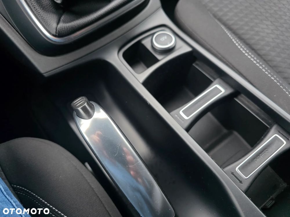 Ford C-MAX 1.5 TDCi Start-Stop-System Titanium - 11