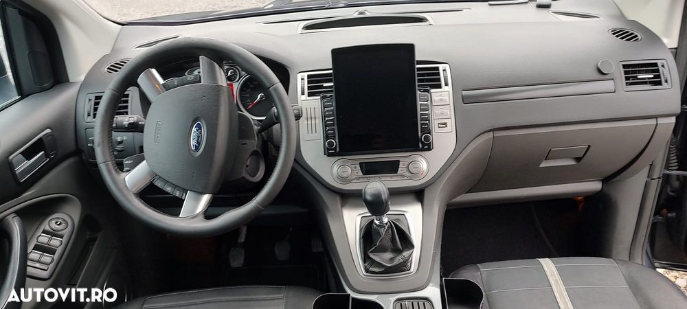 Ford Kuga 2.0 TDCi 2x4 Titanium - 19