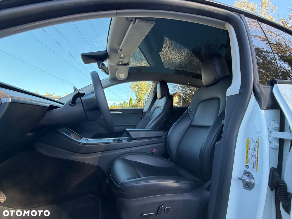 Tesla Model Y RWD - 28